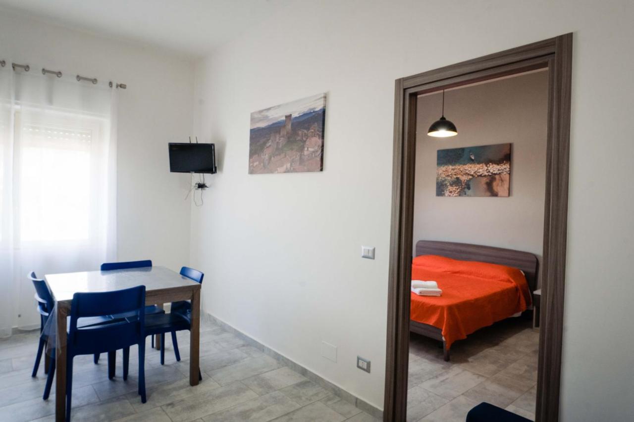 B&B Dell'Infopoint-La Via Silente 카스텔누보실레토 외부 사진