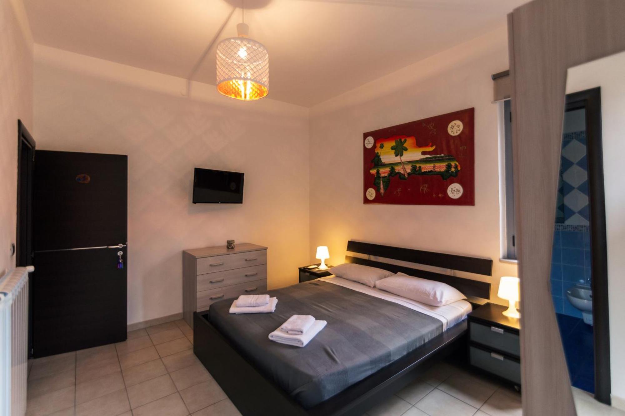 B&B Dell'Infopoint-La Via Silente 카스텔누보실레토 외부 사진