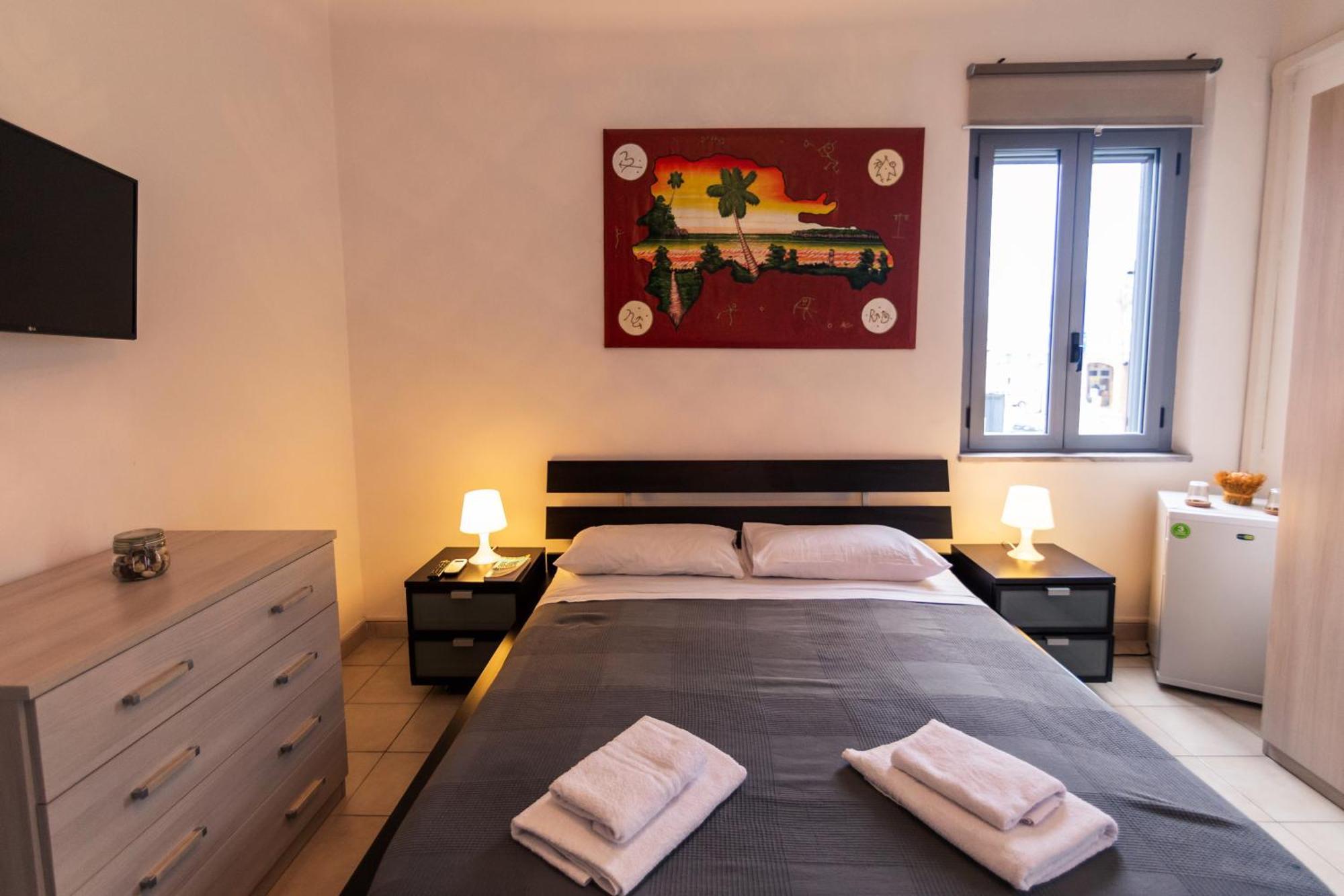 B&B Dell'Infopoint-La Via Silente 카스텔누보실레토 외부 사진